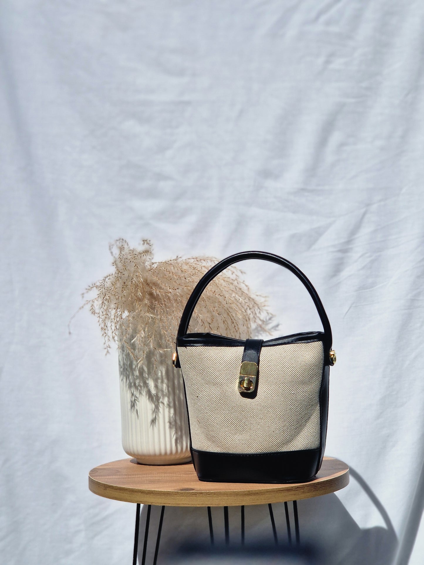 Bolso Tote Beige y Negro