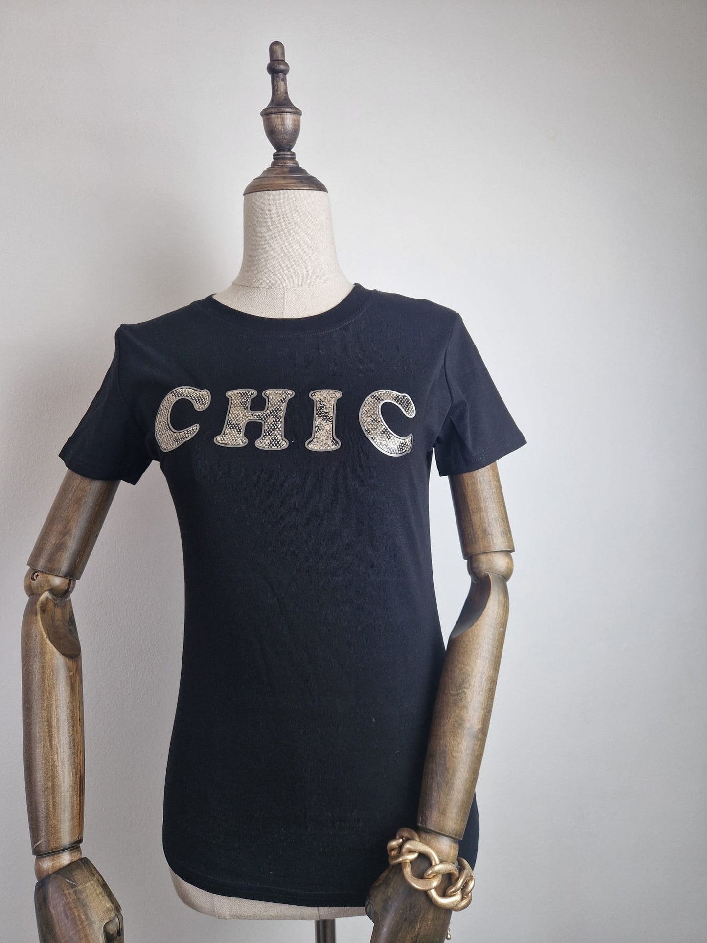 Camiseta Chic Negra