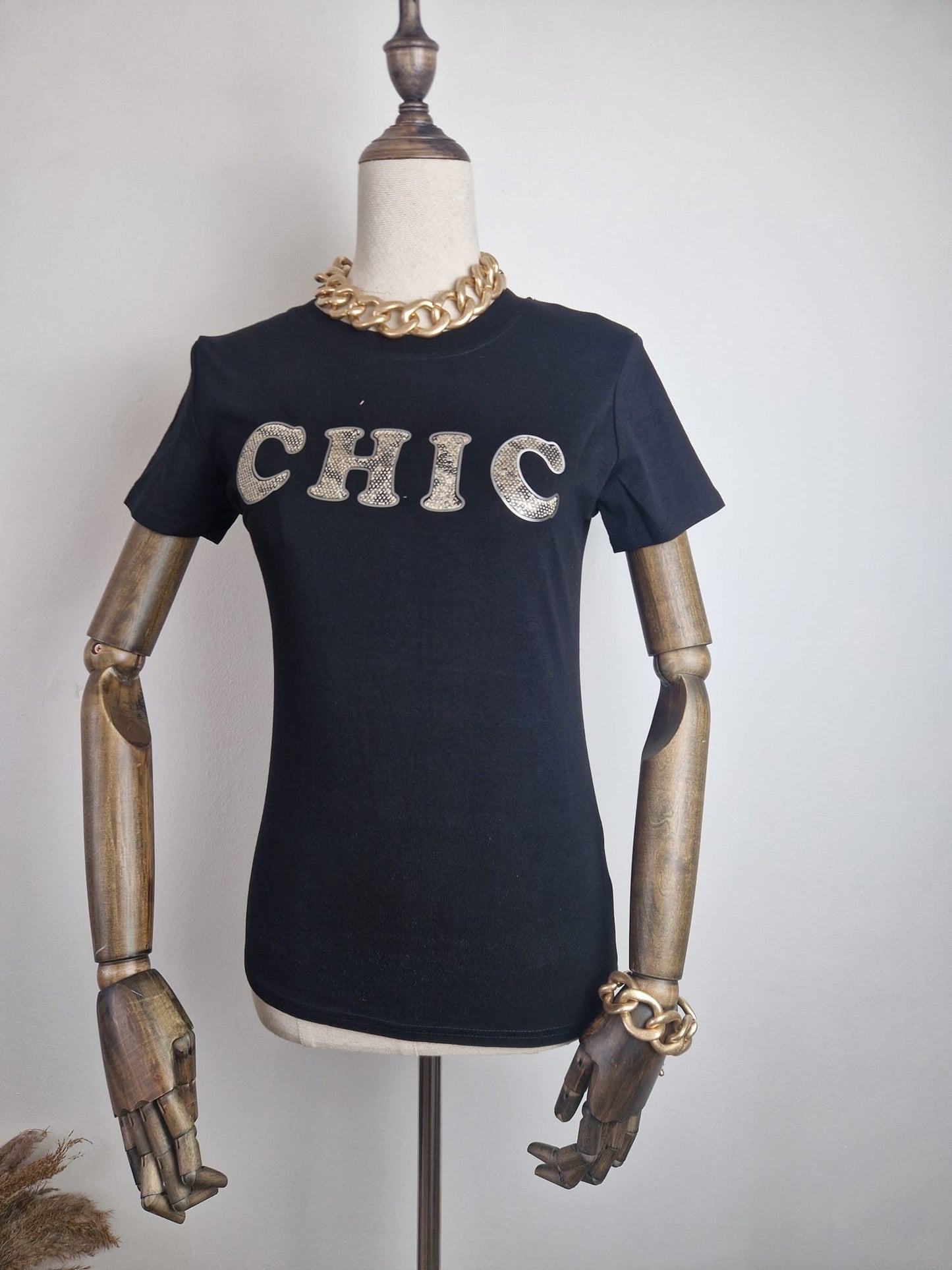 Camiseta Chic Negra