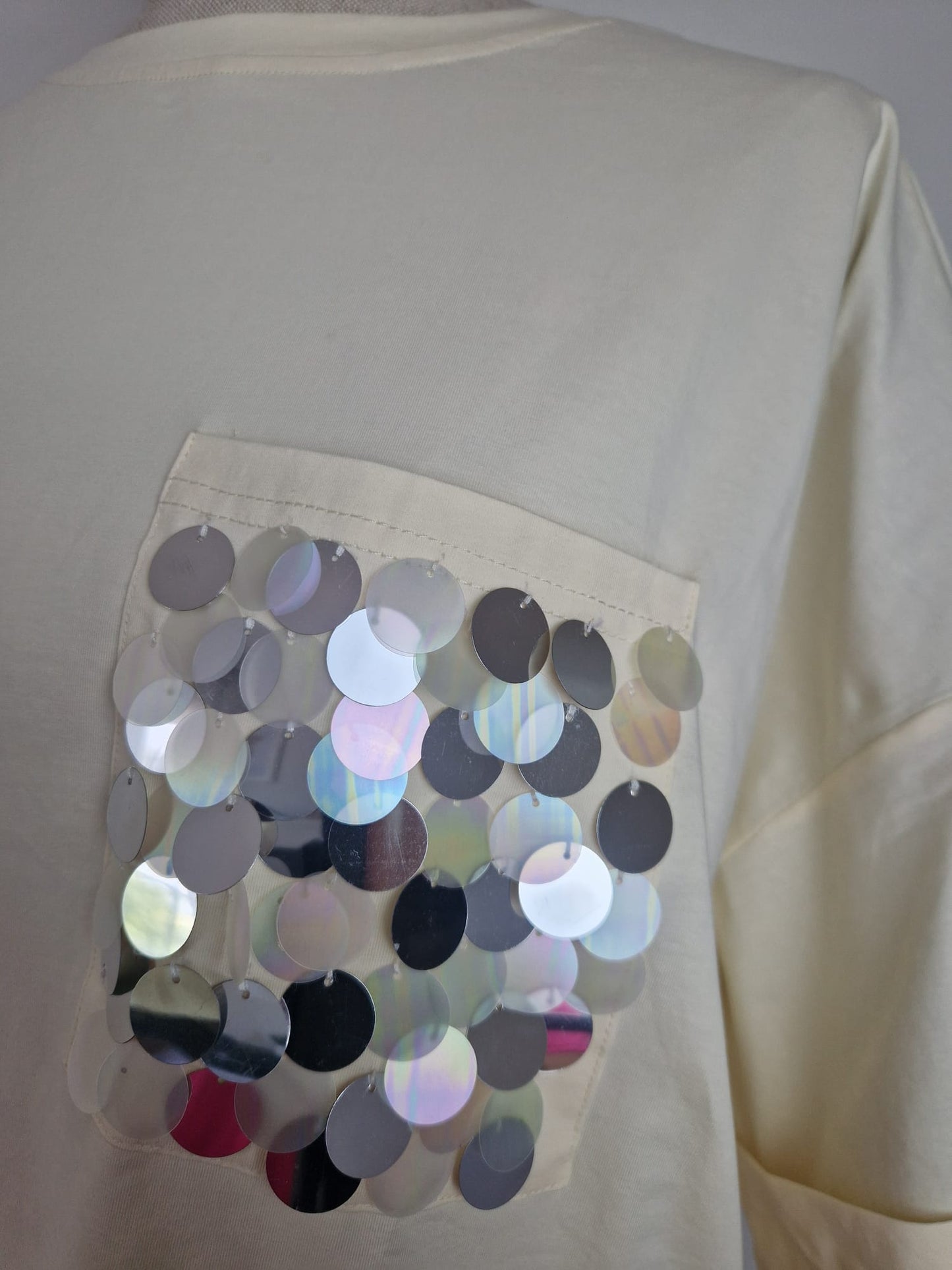 Camiseta Luna Pop Amarilla